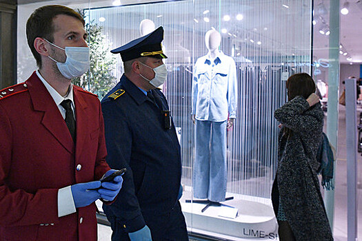 В московских ТЦ оштрафовали больше 30 человек без масок 