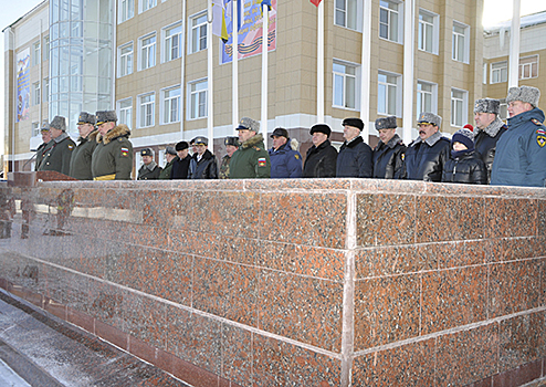 На территории Военной академии РХБ защиты проведен праздничный митинг по случаю празднования Деня защитников Отечества