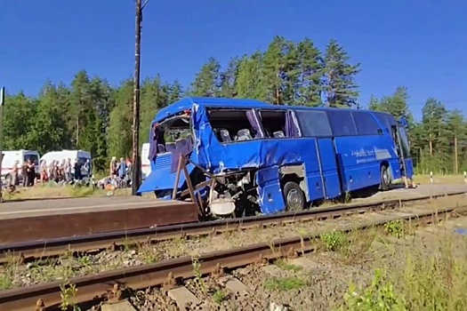В ДТП с поездом пострадали паломники из Ярославской области