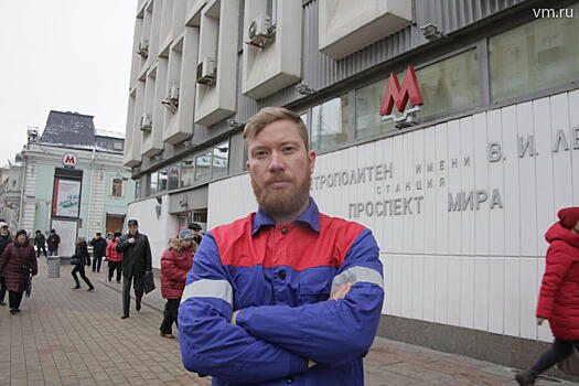 Борец за чистоту. Как в метро справляются с творениями художников-вандалов