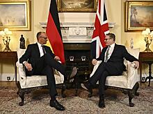 Немцы с англичанами замутили военный союз, наплевав на ЕС и НАТО