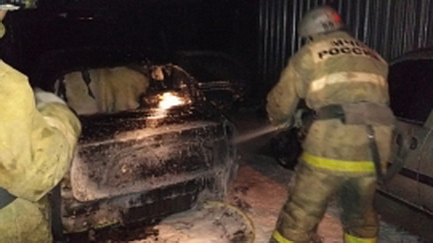 Chevrolet Lanos сгорел в Калуге