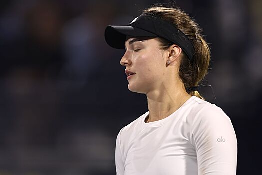 Калинская снялась с матча по ходу полуфинала турнира WTA-250 в Сингапуре
