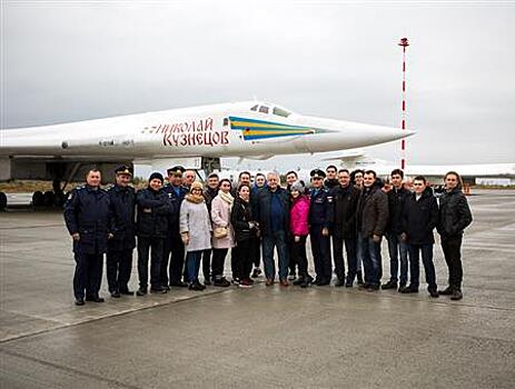 Студенты Самарского университета посетили авиабазу под Энгельсом