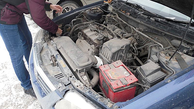 Угнал авто клиента и протаранил на нем столбы работник автосервиса из Новосибирска