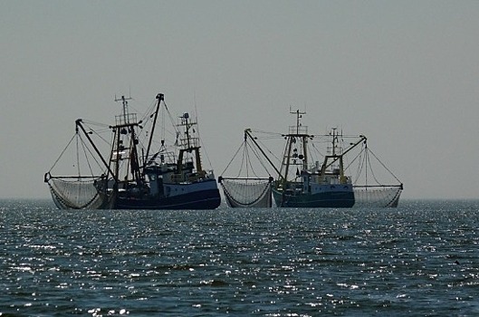 Все рыболовецкие суда оснастят средствами безопасности