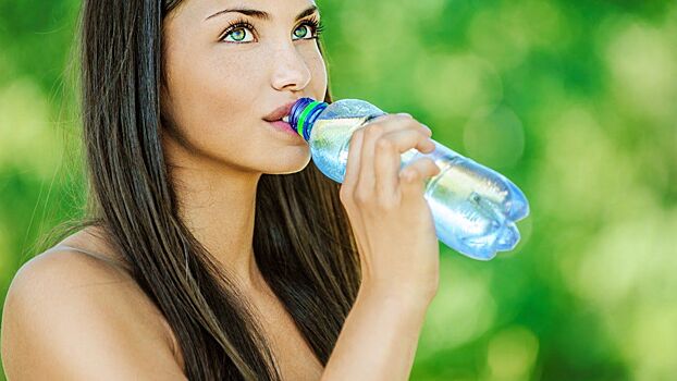 Вода на тренировках: нужно ли пить?