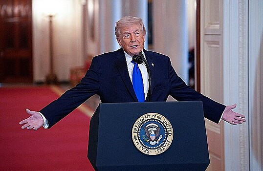 Трамп: Белый дом напряженно работает над прекращением украинского конфликта