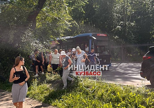 Проблема с тормозами возникла у кемеровского автобуса во время рейса