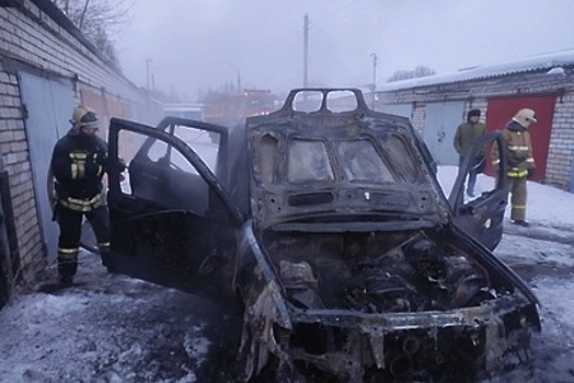 В городском округе Богородский загорелся автомобиль