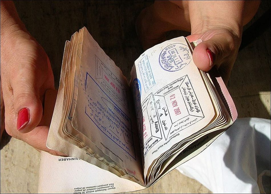 18 россиян задумывались о возможной смене имени или