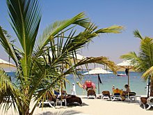 Туристам из Казахстана бесплатно продлили проживание в ОАЭ