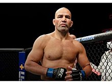 Тейшейра хочет стать самым возрастным чемпионом в истории UFC: «Может, я побью рекорд Рэнди Кутюра»