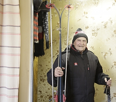 Найдите меня в &ldquo;Одноклассниках&rdquo;: 97-летний челябинец рассказал, как общается со всем миром, готовит квас и ходит на лыжах