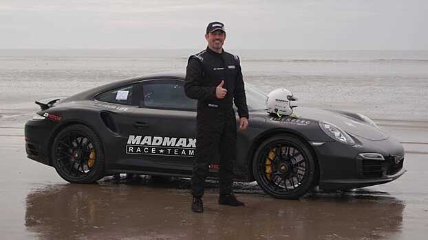 Британец установил мировой рекорд скорости на песке на Porsche 911