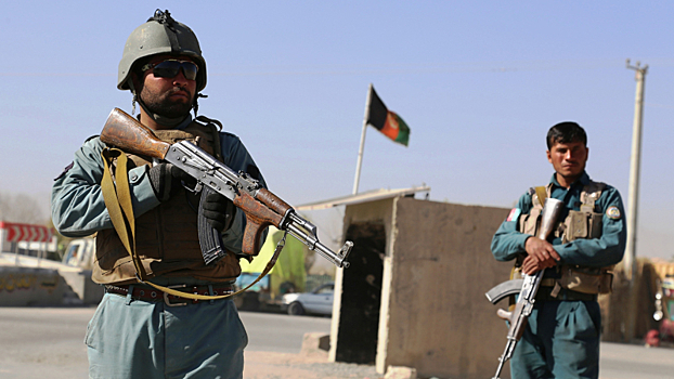 Экс-президент Афганистана обвинил США в поддержке боевиков ДАИШ