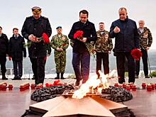 Главы регионов СЗФО почтили память героев войны в День памяти и скорби