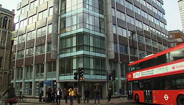 Скандал со сливом личной информации из Facebook выходит на новый уровень