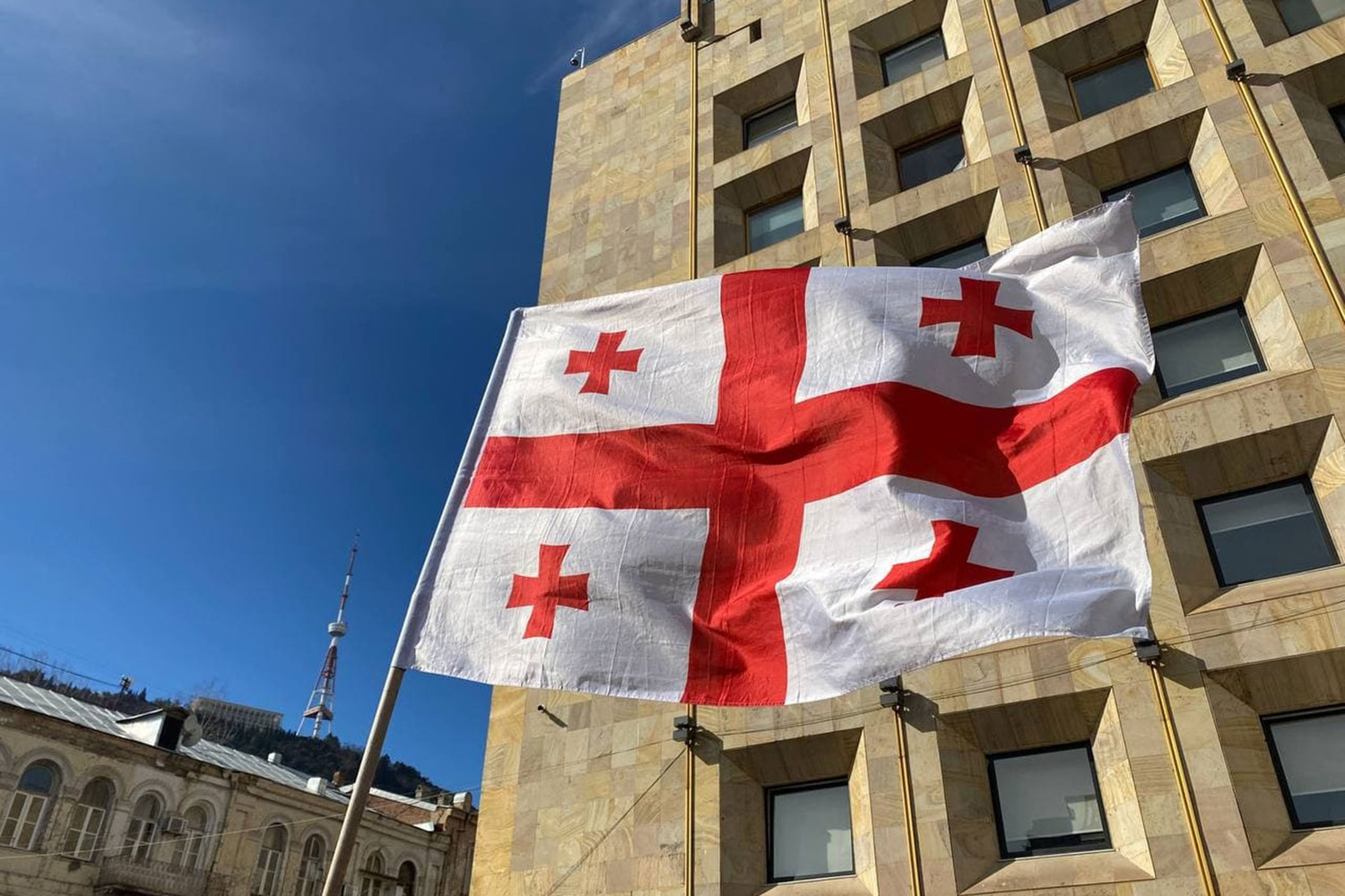 Посла Норвегии вызвали в МИД Грузии из-за премии Саакашвили