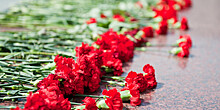 Церемония возложения цветов к памятнику «Детям блокадного Ленинграда» прошла в Ереване