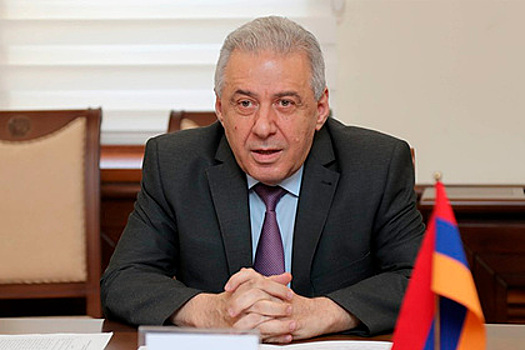 Послом Армении в России стал бывший министр обороны