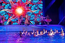 Плавают, летают, прыгают в воду: Как мечта трехкратной олимпийской чемпионки Марии Киселевой превратилась в российский Театр на воде с 20-летней историей