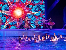 Плавают, летают, прыгают в воду: Как мечта трехкратной олимпийской чемпионки Марии Киселевой превратилась в российский Театр на воде с 20-летней историей