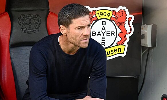 «Байер» вырвал ничью у «Фрайбурга» (2:2), уступая 0:2 к 82-й. Виртц забил, Инкапиэ отправил мяч в свои ворота, Та сравнял на 93-й