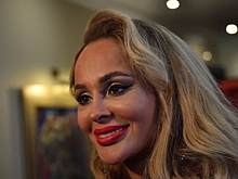 «Работаю, как будто некрасивая»: Анна Калашникова призналась в трудоголизме