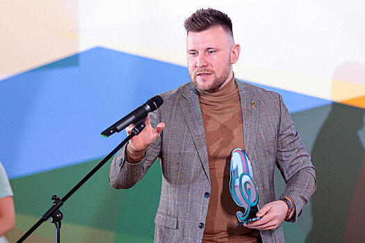 Дмитрий Шнякин: «Курдюков – любимый комментатор, образец. Трушечкина слушаю из-за языка, Генича – из-за разбора игровых моментов, Нагучева – за классную эфирную атмосферу, Минин хорош в лаконичности»