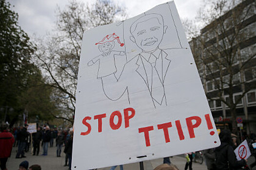 Десятки тысяч немцев протестовали против торгового соглашения ЕС и США