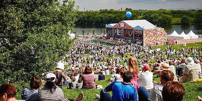 Самый большой в России поднос создадут ремесленники из Жостова для столичного фестиваля «Русское поле»