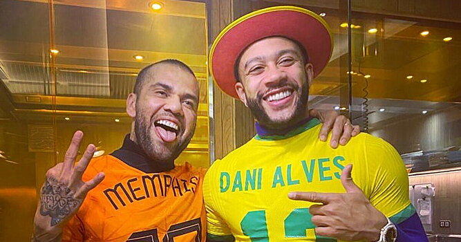 1 млн евро за Алвеса заплатил Депай (Мабхут Аль-Марри)