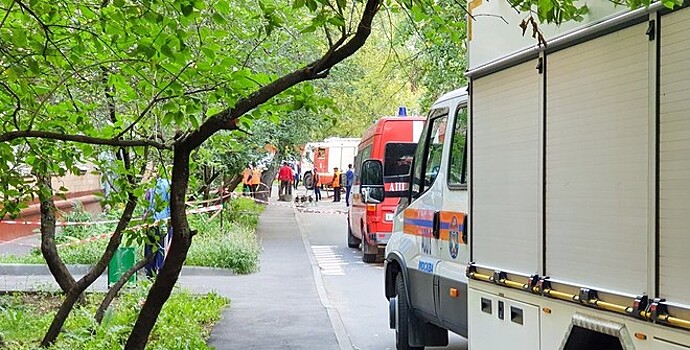 МЧС назвало причину взрыва газа в жилом доме в Москве