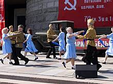 Около Музея Победы воссоздали атмосферу 1940-х годов