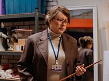 Начался сериал «Олдскул» про учителя из СССР в современной школе