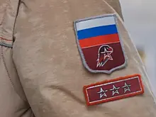 Юнармейцы устроили парад в честь ветерана Великой Отечественной войны Людмилы Думиной