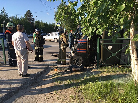 В аварии в центре Ноябрьска погиб спасатель