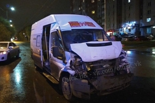 В ДТП в Омске пострадали четыре человека