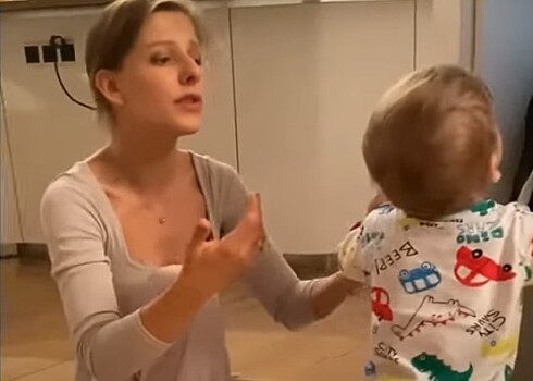 Звезда «Папиных дочек» растрогала Сеть милым видео с сыном