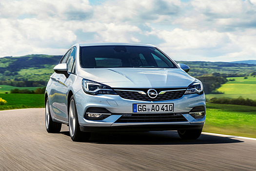 Opel Astra полностью сменил моторы и слегка - внешность
