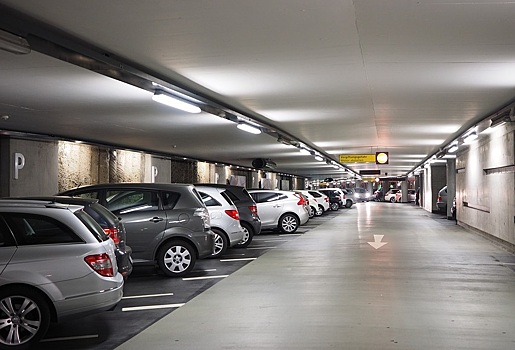 Машино-места в гаражном комплексе на Вашавском шоссе выставлены на продажу