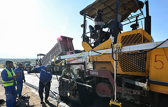 Мишустин обсудил с главой "Автодора" развитие российской дорожной сети