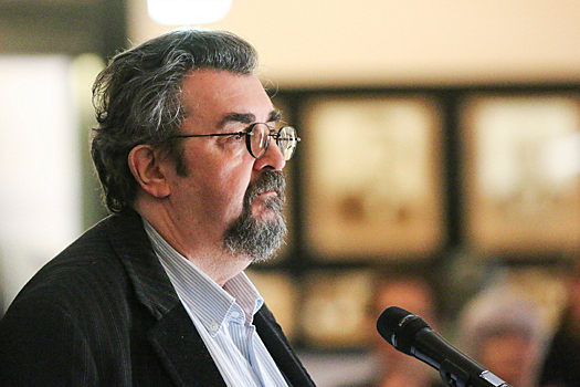 Игорь Золотовицкий на прощании с Веселкиным не стал сдерживать слез