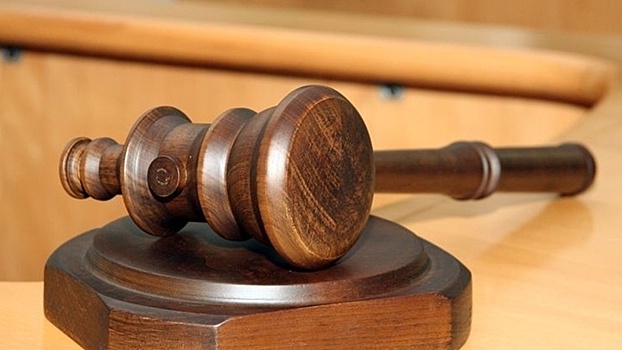 Двоих жителей Краснодара осудили за ограбление ювелирного салона