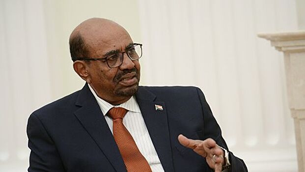Президент Судана заявил о попытках протестующих повторить "арабскую весну"