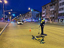 В Екатеринбурге самокатчик не выжил после столкновения с автомобилем