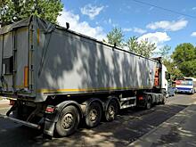 Госдума разрешила таможне без ГИБДД останавливать фуры для проверки