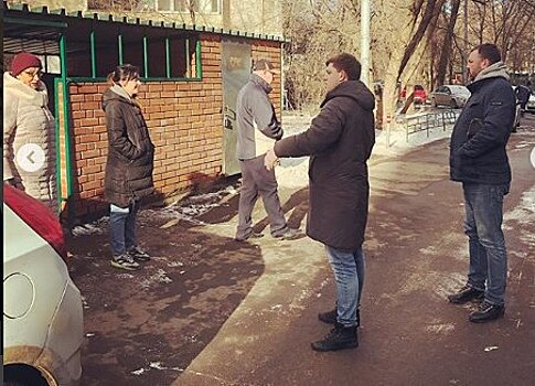 Граффити на фасадах домов на Кронштадском бульваре будут стерты