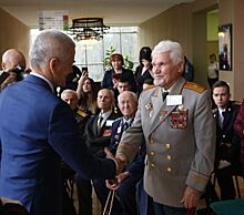 В СЗАО наградили ветеранов к Юбилею Победы